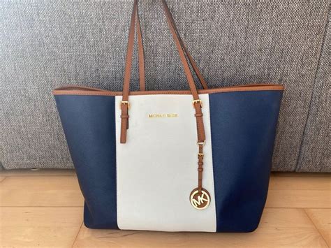 michael kors tasche blau weiß